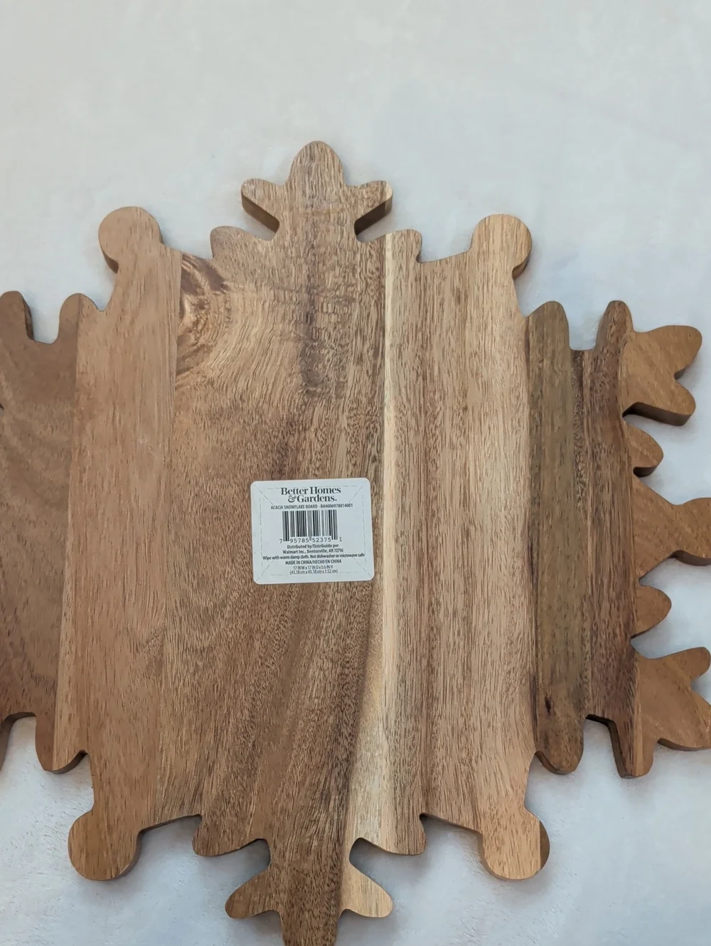 Better Homes And Gardens Acacia Snowflake Board